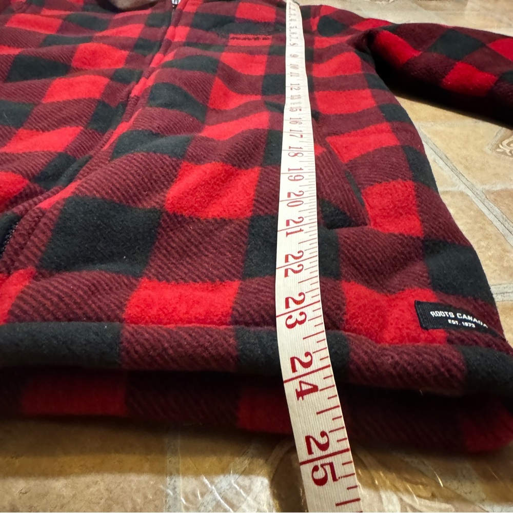 Roots Red Buffalo Plaid Sherpa Hooded Jacket Kids XXL Fits Women’s Small. - Picture 5 of 6